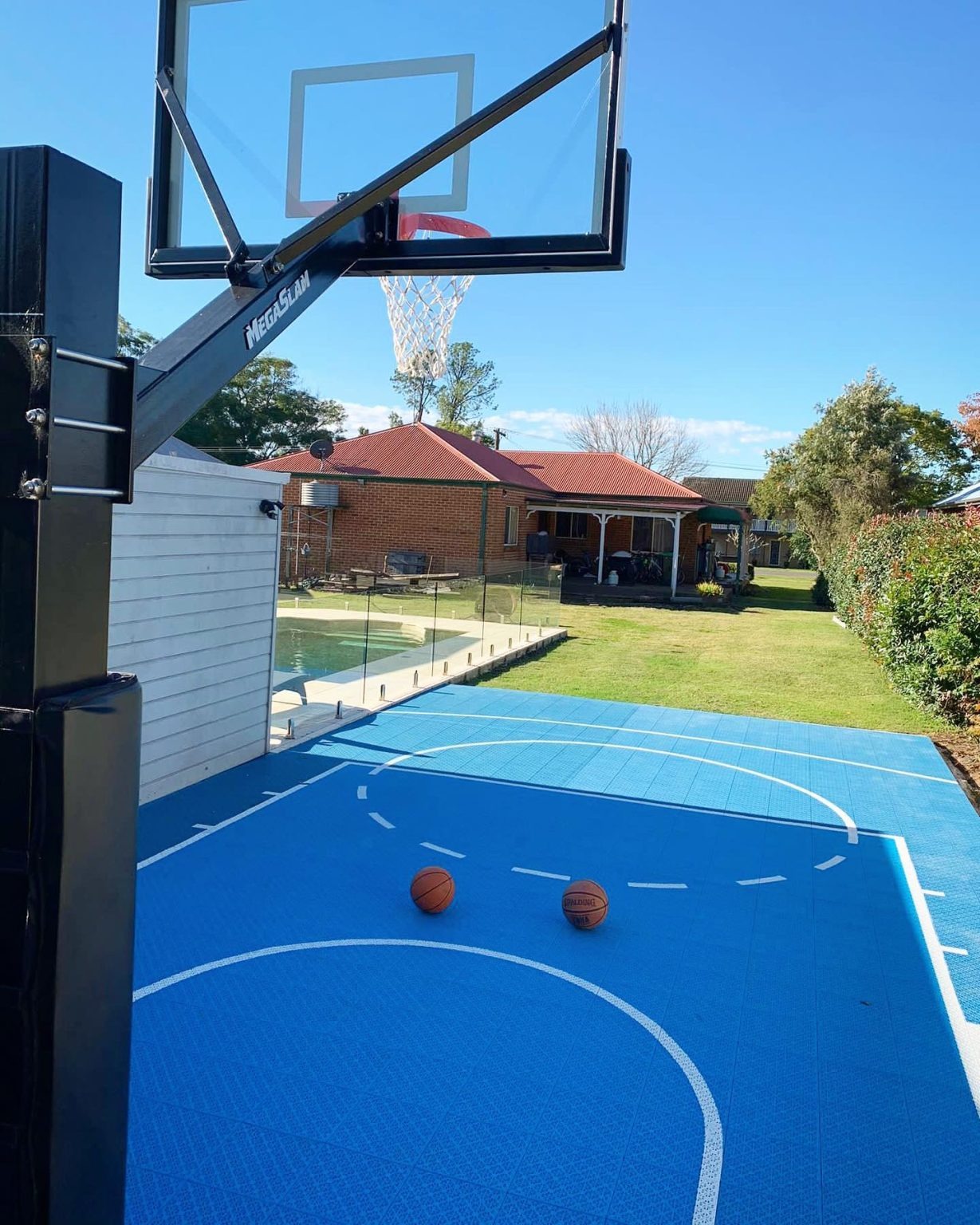 Outdoor Sport Floor Tiles - أرضية رياضية ذكية قابلة للتركيب من